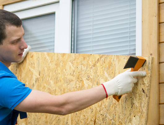 Doors & Window Glass Repair Company Emergency board up services - Alexandria, VA