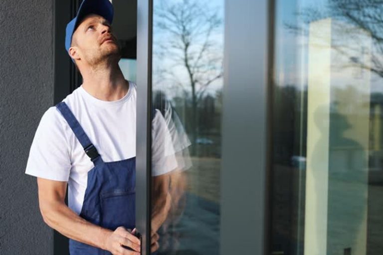 commercial-Glass-Door-repair-b1