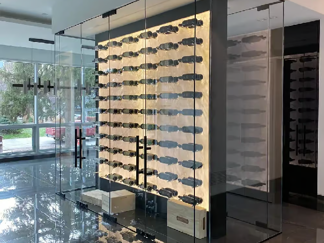Glass Mirrors & Displays Installation Services - usglassrepair