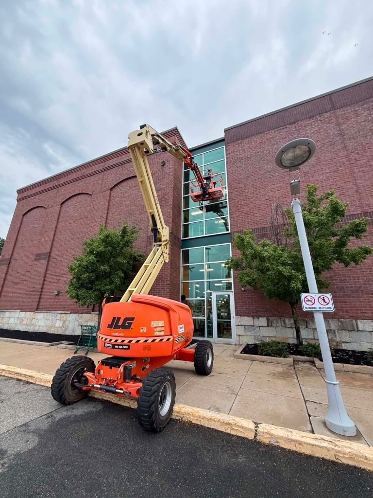 Expert Glass Repair Services for Commercial Buildings