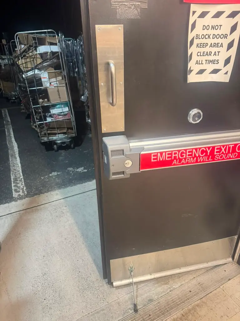 Commercial door service and repair in Alexandria VA